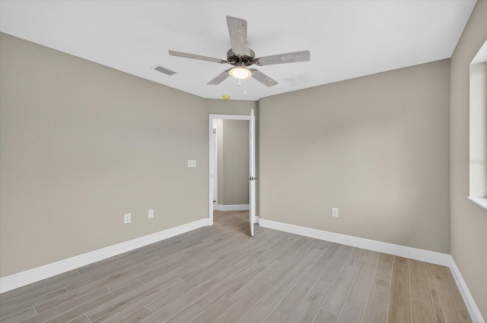 Image 33 of 56 For 6005 Moongate Road