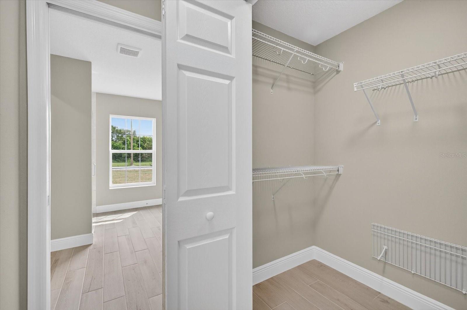 Image 39 of 56 For 6005 Moongate Road