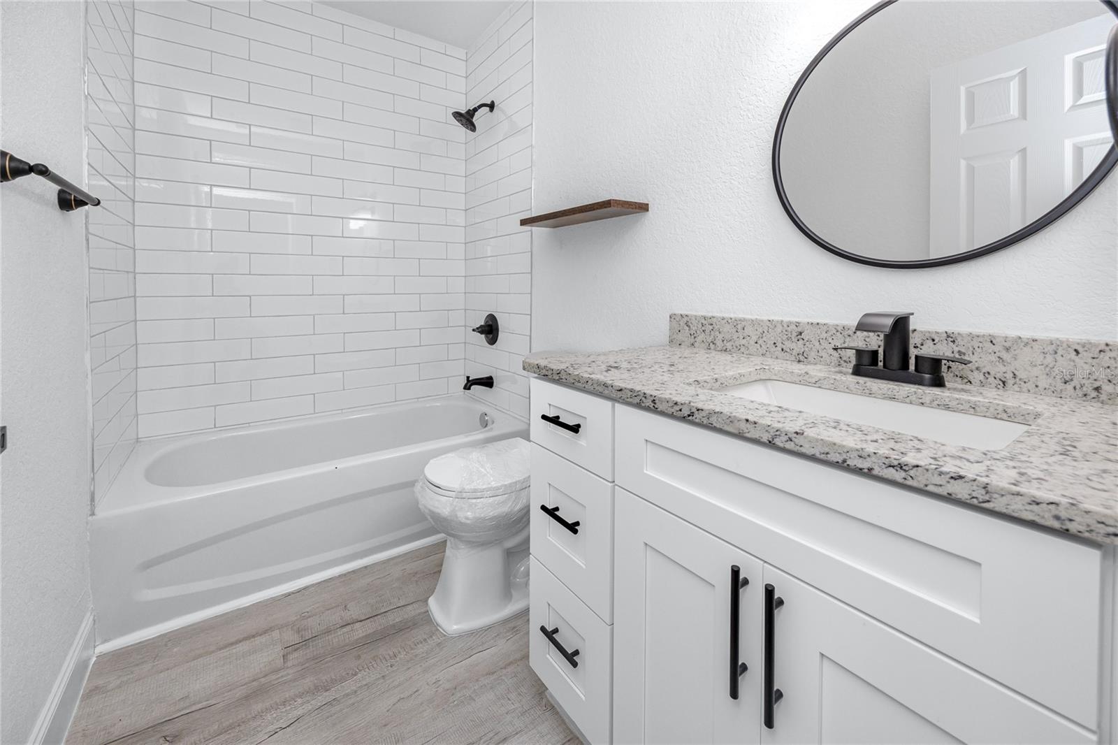 Image 38 of 50 For 2859 38th Avenue N