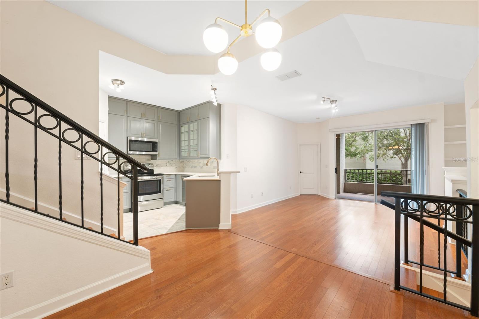 Image 13 of 60 For 761 Mainsail Drive