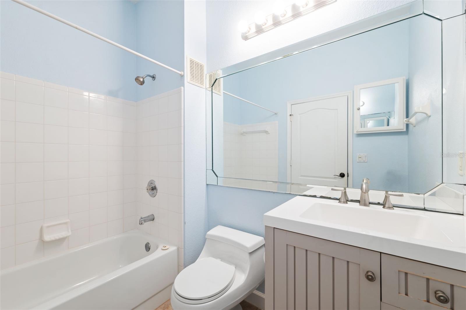 Image 21 of 60 For 761 Mainsail Drive