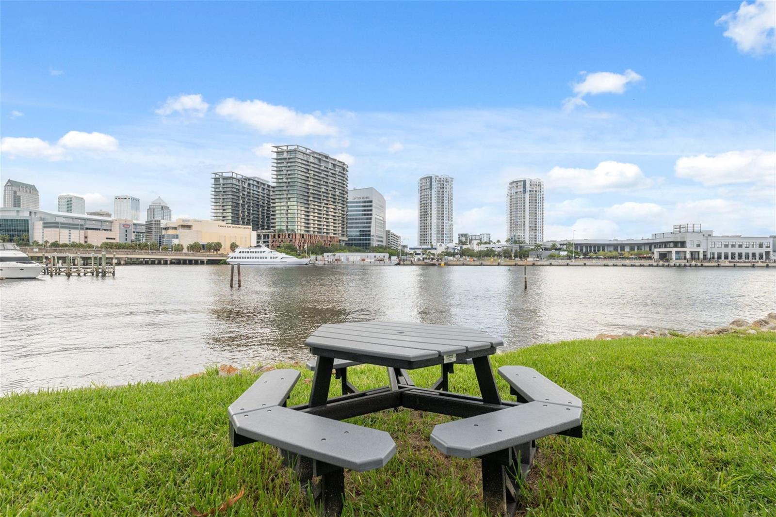 Image 34 of 60 For 761 Mainsail Drive