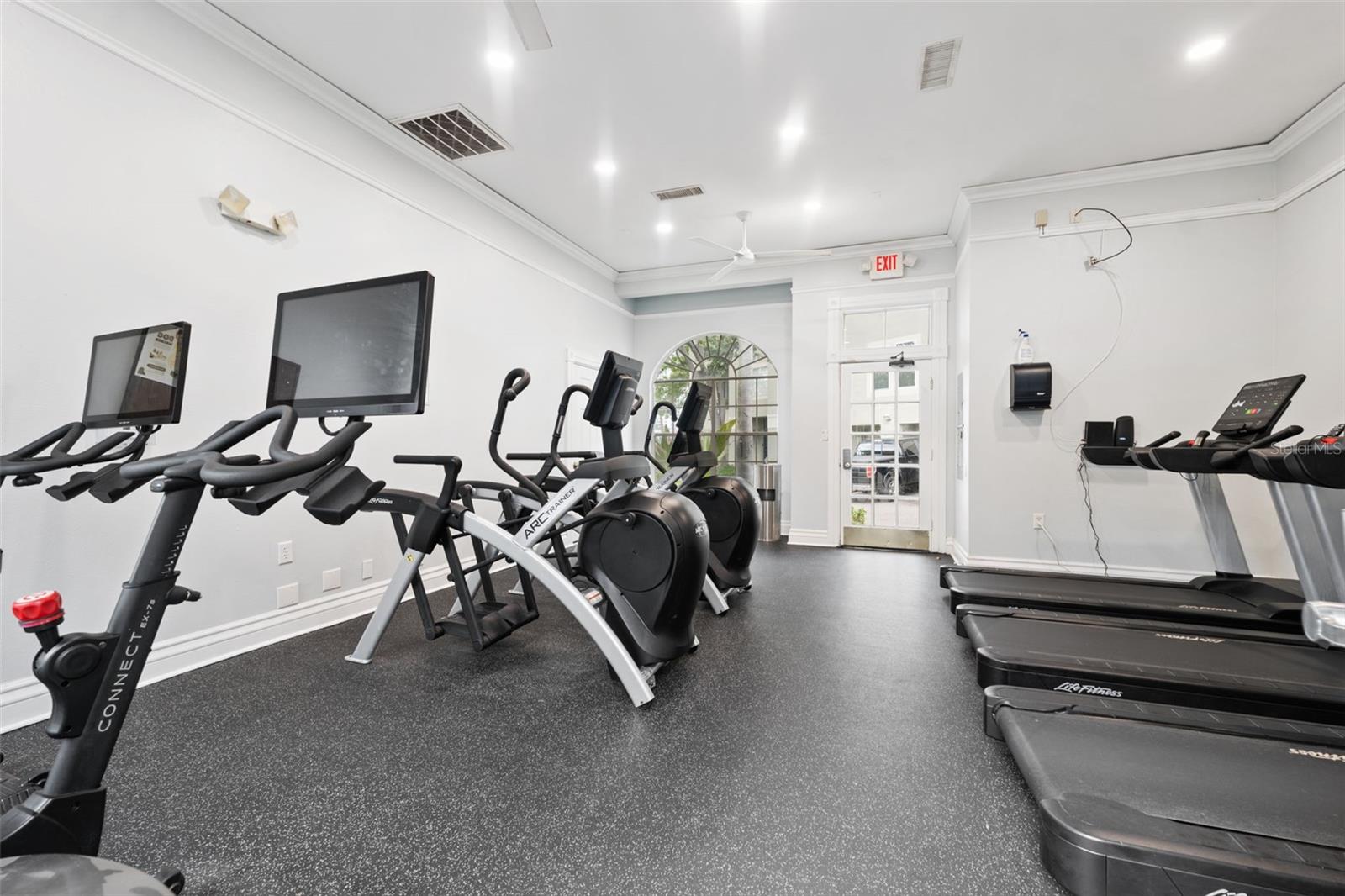 Image 40 of 60 For 761 Mainsail Drive