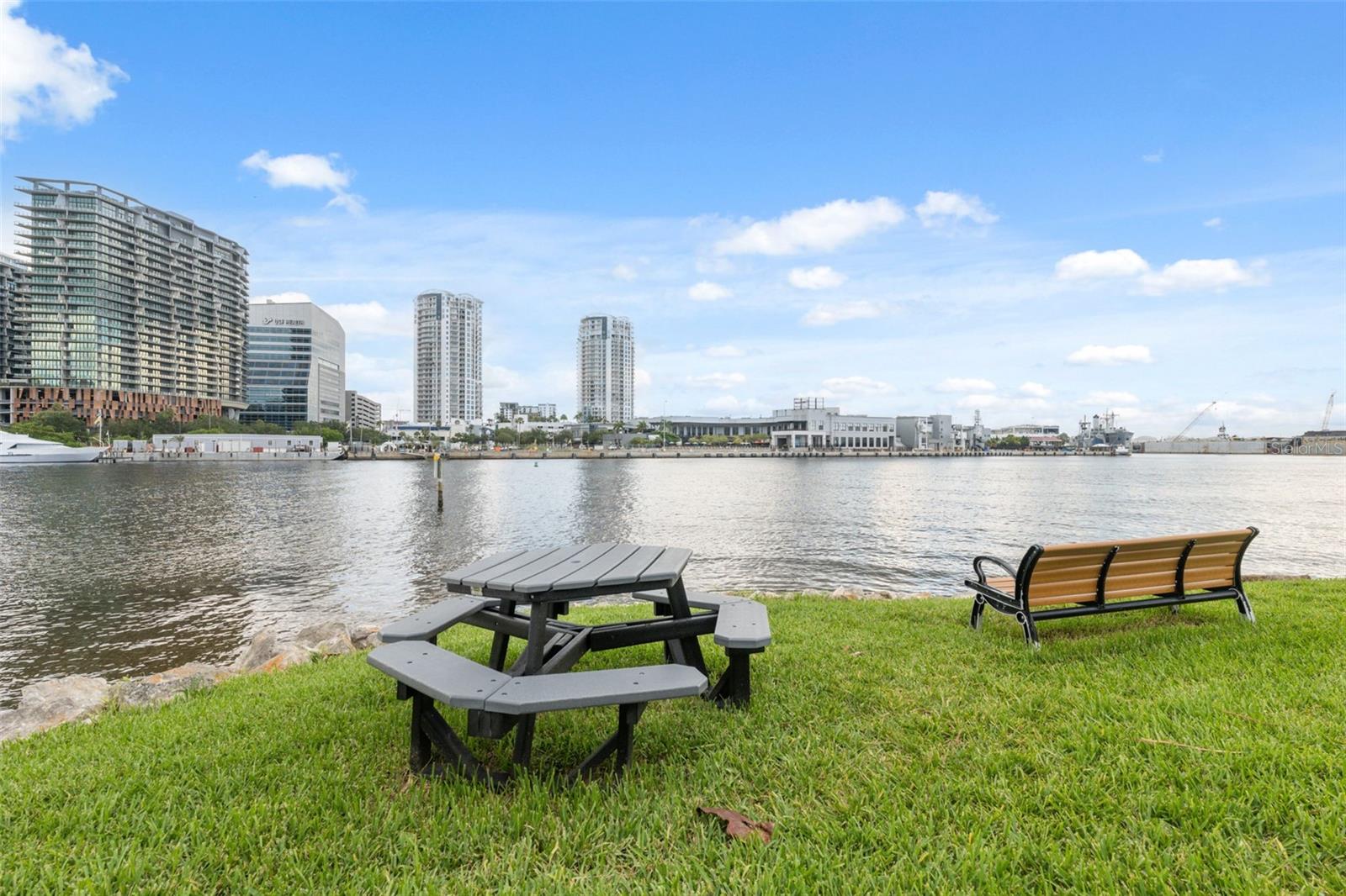 Image 44 of 60 For 761 Mainsail Drive