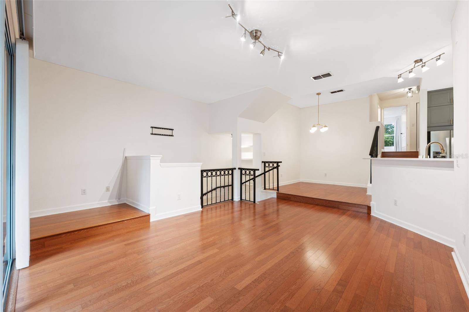 Image 8 of 60 For 761 Mainsail Drive