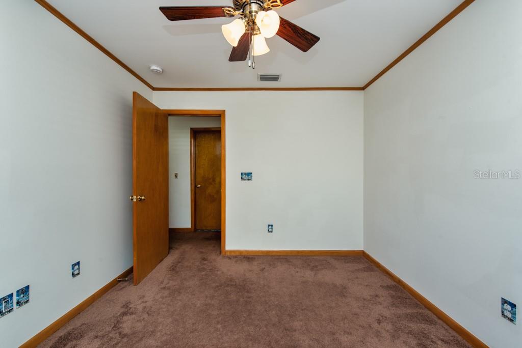 Image 17 of 30 For 2326 28th Street N