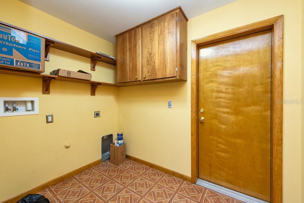 Image 20 of 30 For 2326 28th Street N