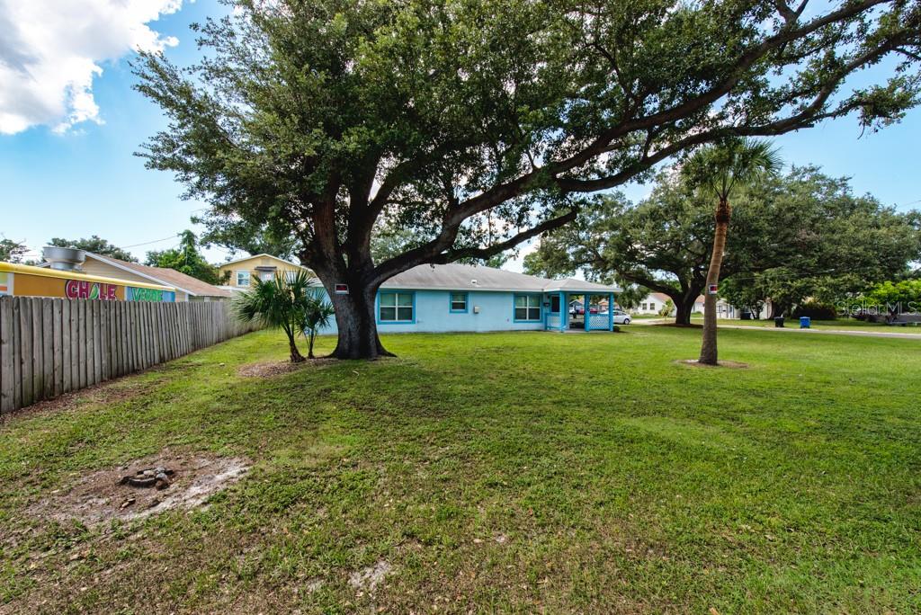 Image 26 of 30 For 2326 28th Street N