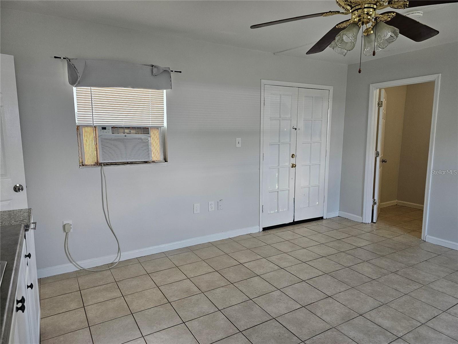 Image 10 of 13 For 3320 Cordelia Street C