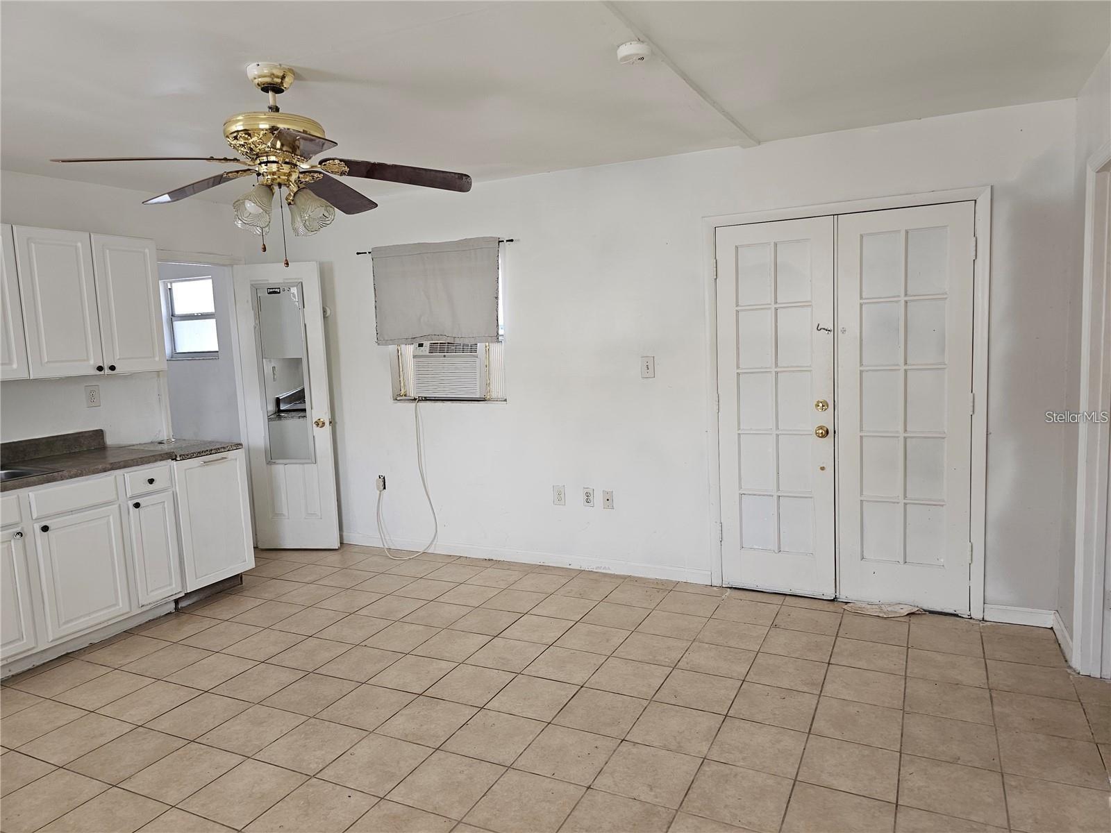 Image 6 of 13 For 3320 Cordelia Street C