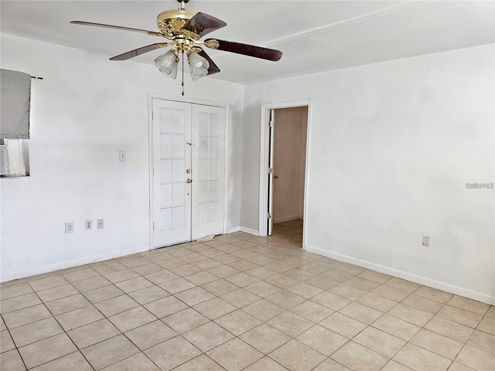 Image 8 of 13 For 3320 Cordelia Street C
