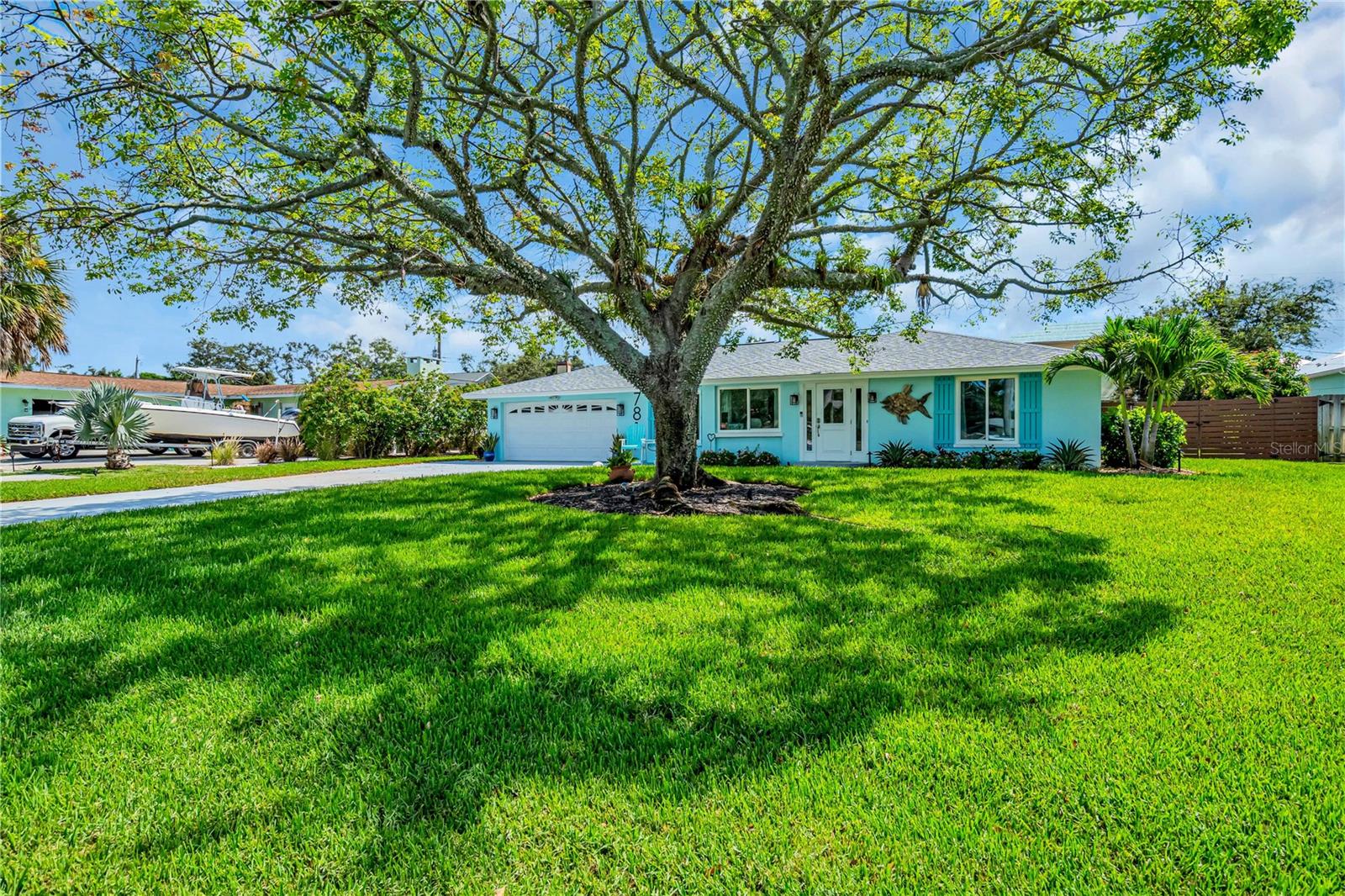 Image 5 of 53 For 7817 Alhambra Drive