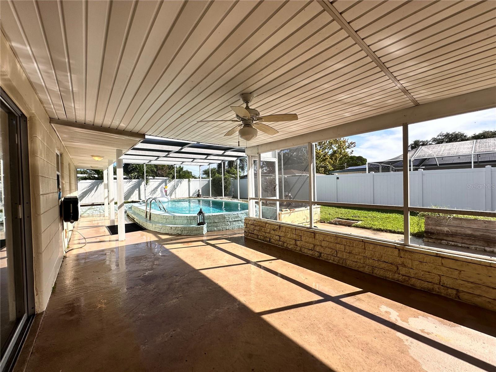 Image 20 of 25 For 3595 61st Street N
