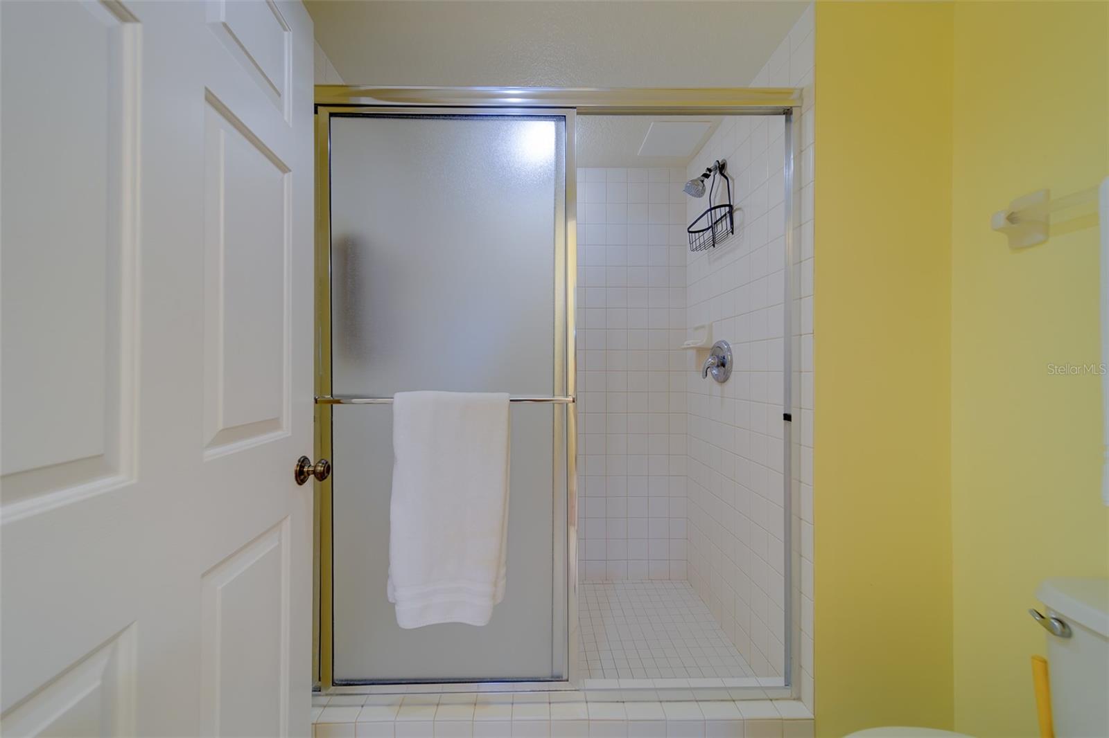 Image 26 of 67 For 16450 Gulf Boulevard 564