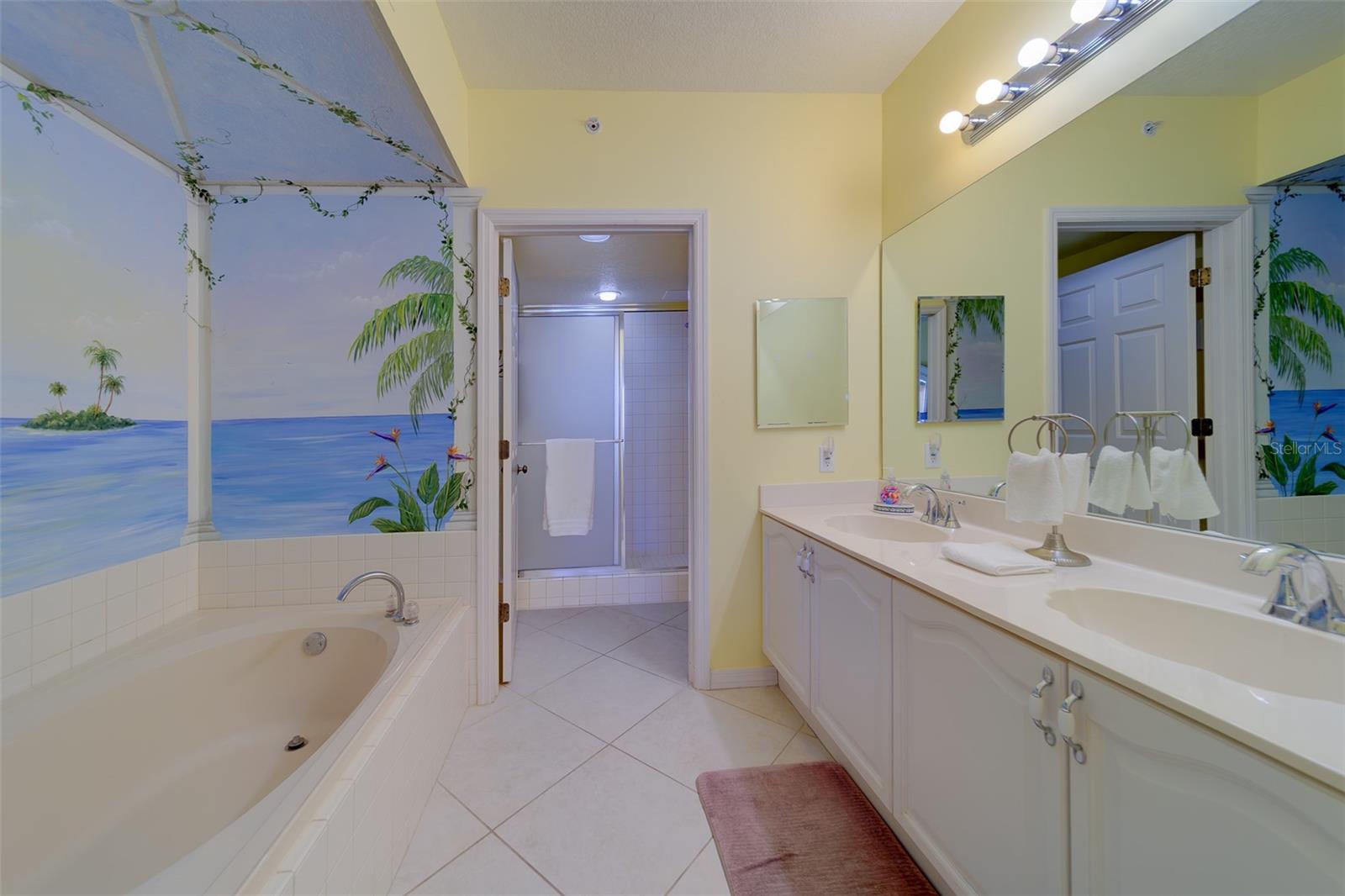 Image 30 of 67 For 16450 Gulf Boulevard 564