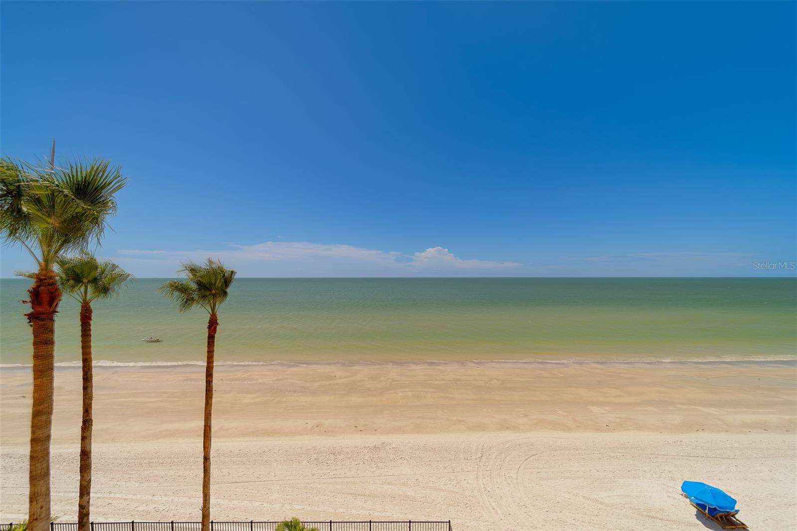 Image 44 of 67 For 16450 Gulf Boulevard 564