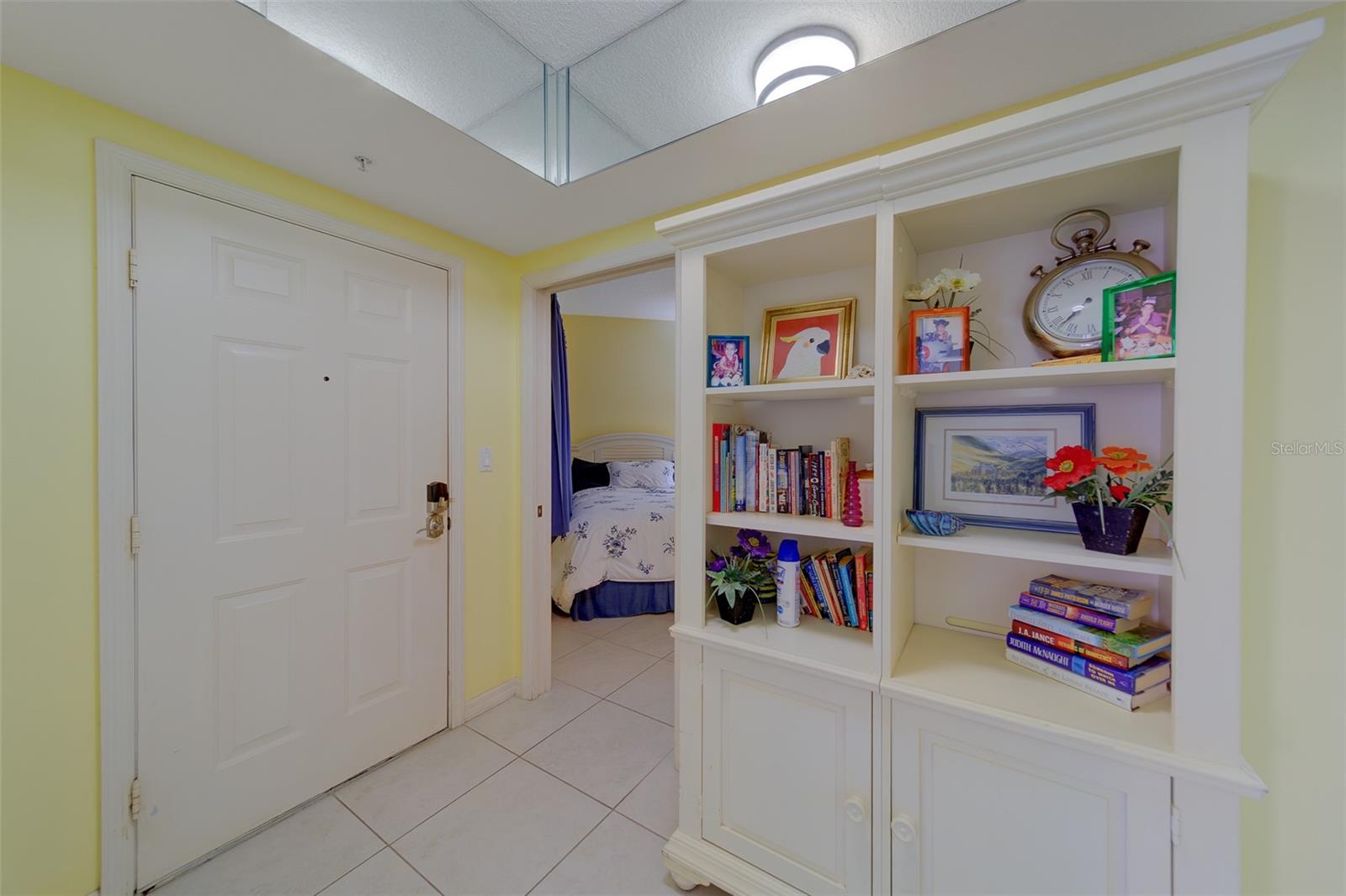 Image 5 of 67 For 16450 Gulf Boulevard 564