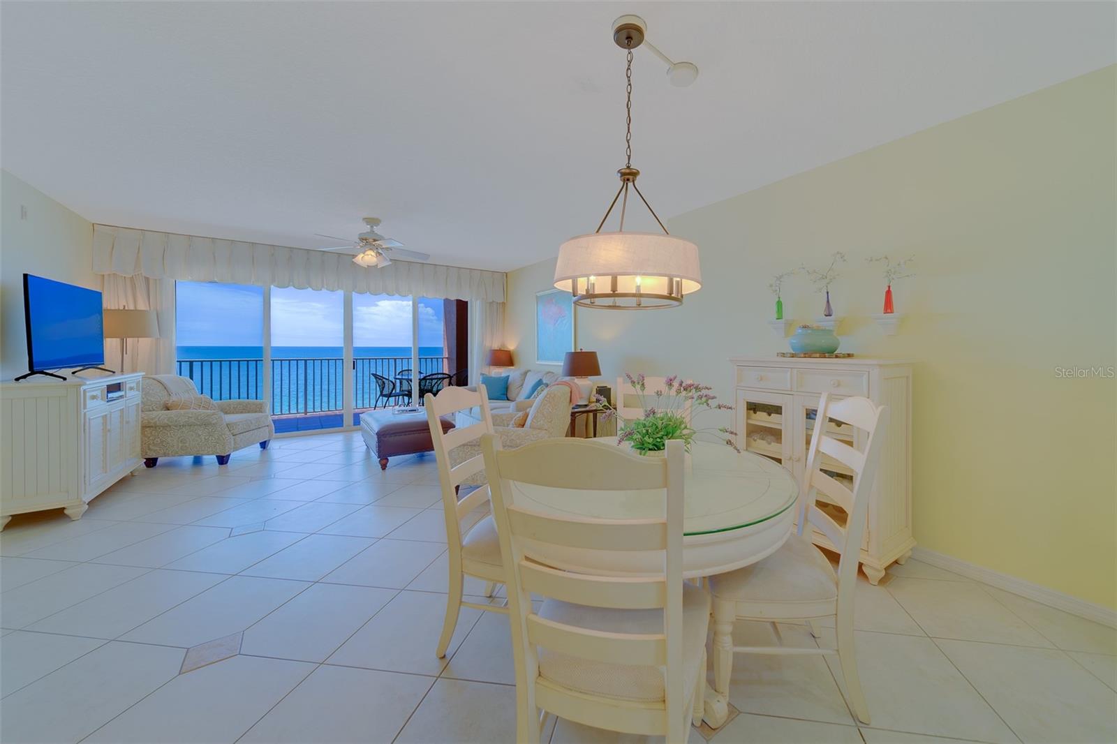 Image 7 of 67 For 16450 Gulf Boulevard 564