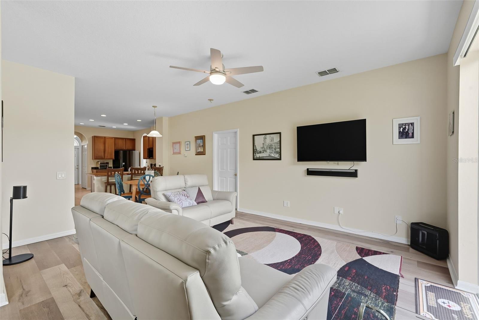 Image 11 of 46 For 17914 Ayrshire Boulevard