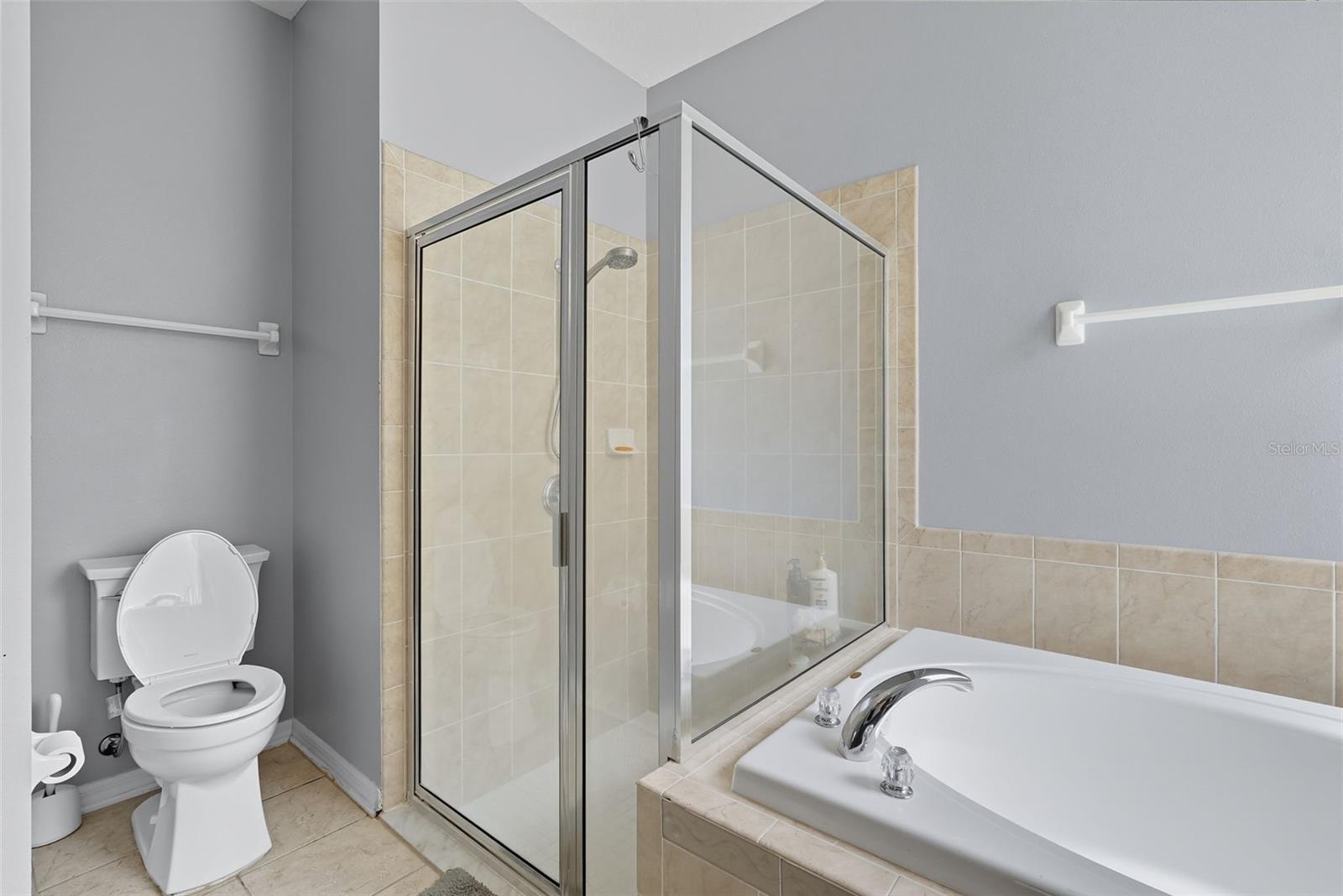 Image 18 of 46 For 17914 Ayrshire Boulevard