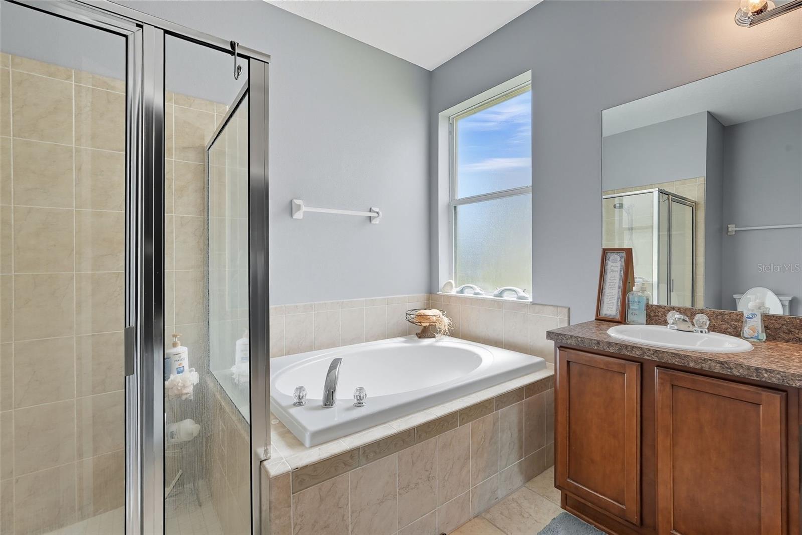 Image 19 of 46 For 17914 Ayrshire Boulevard