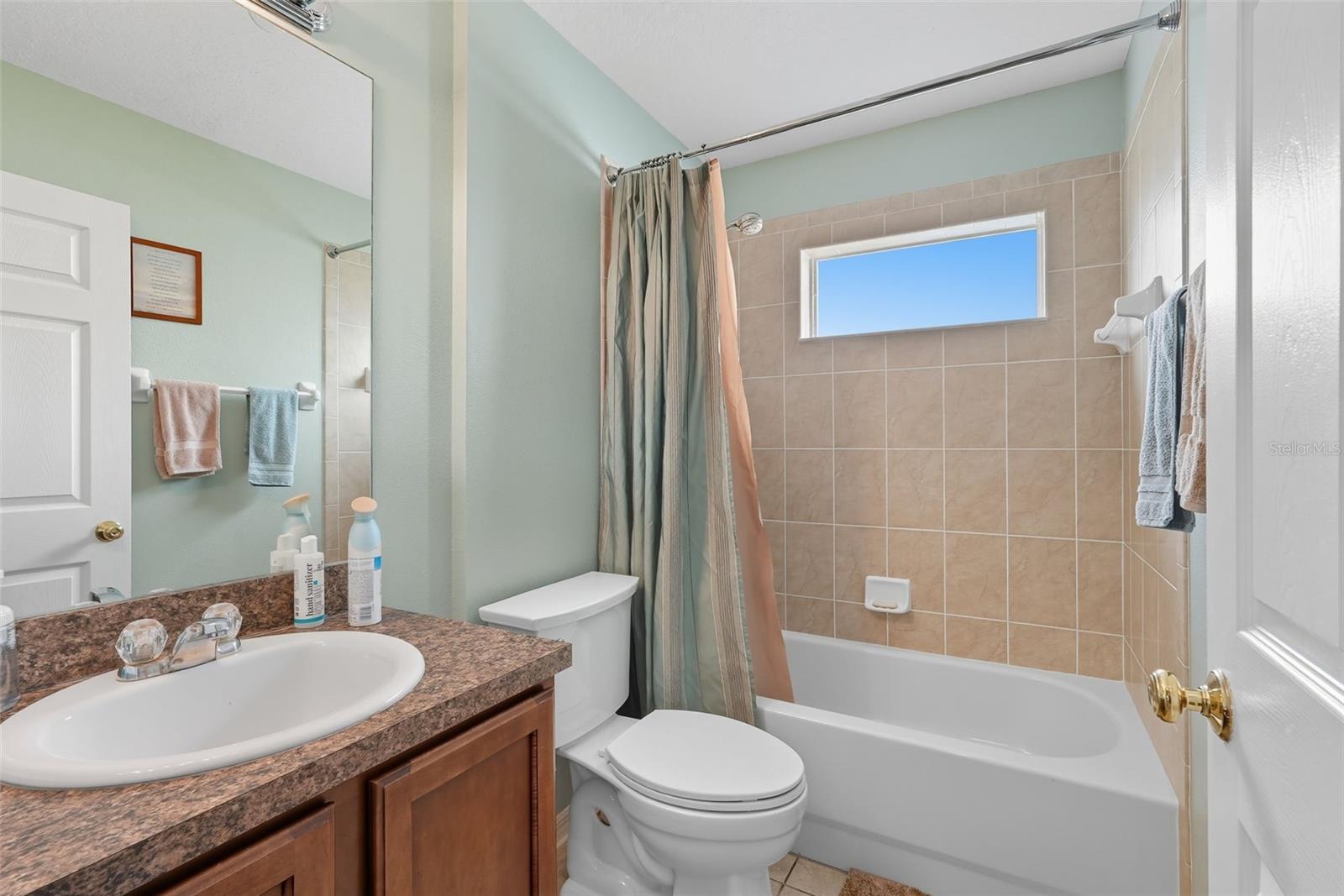 Image 21 of 46 For 17914 Ayrshire Boulevard