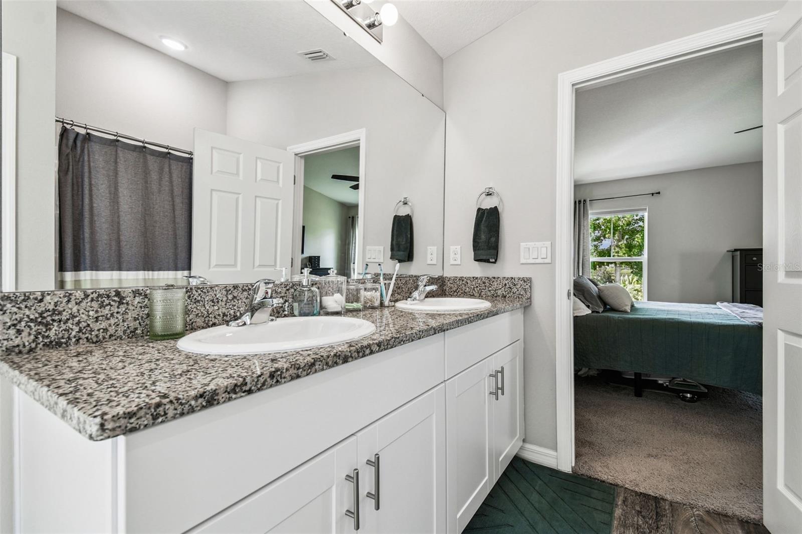 Listing photo id 21 for 14629 Brumby Ridge Avenue