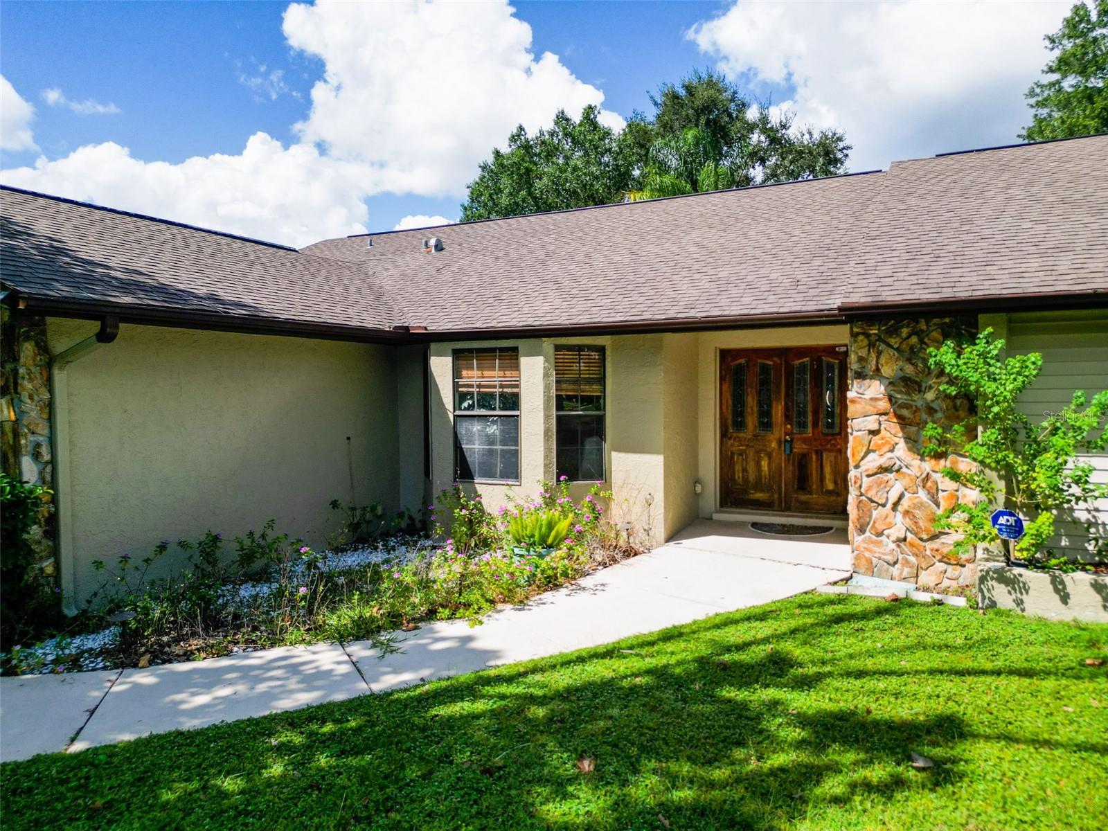 Image 4 of 34 For 25039 Tradewinds Drive