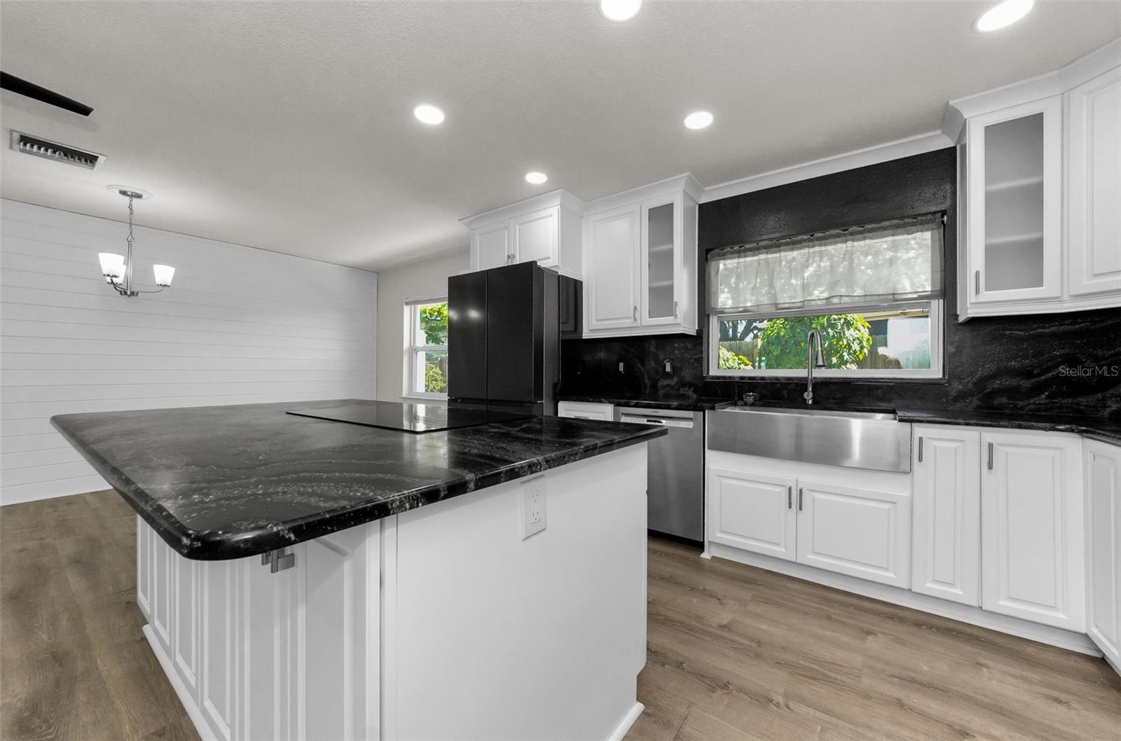 Image 13 of 70 For 6735 Pin Cherry Lane