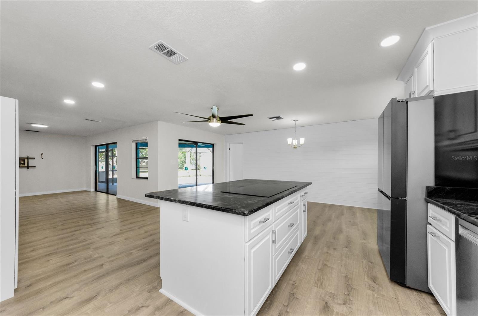 Image 18 of 70 For 6735 Pin Cherry Lane