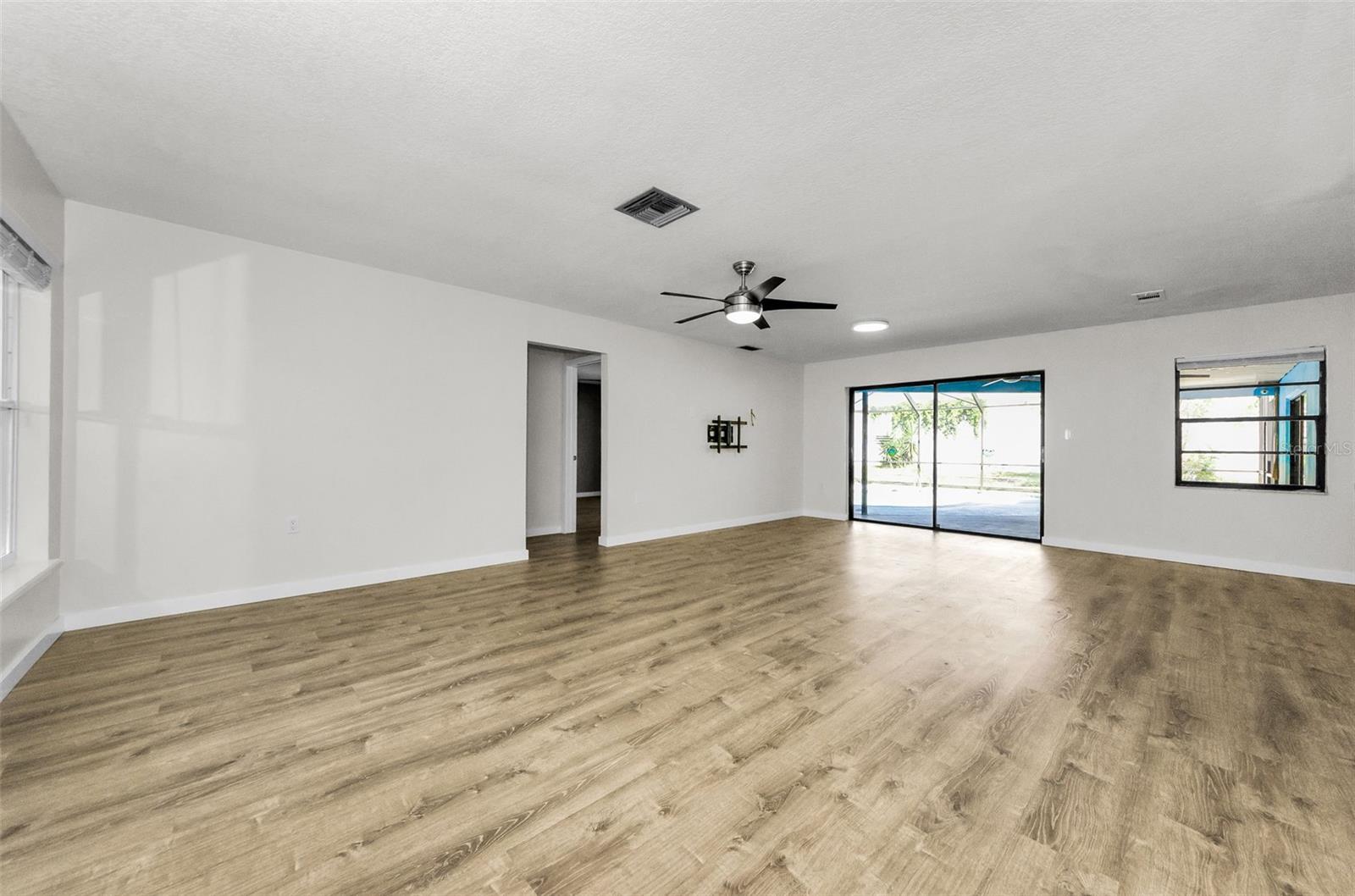 Image 7 of 70 For 6735 Pin Cherry Lane