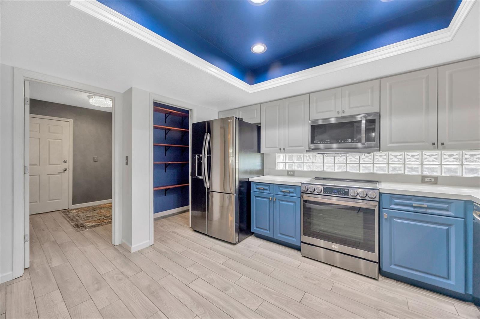 Image 16 of 94 For 15811 Sanctuary Drive