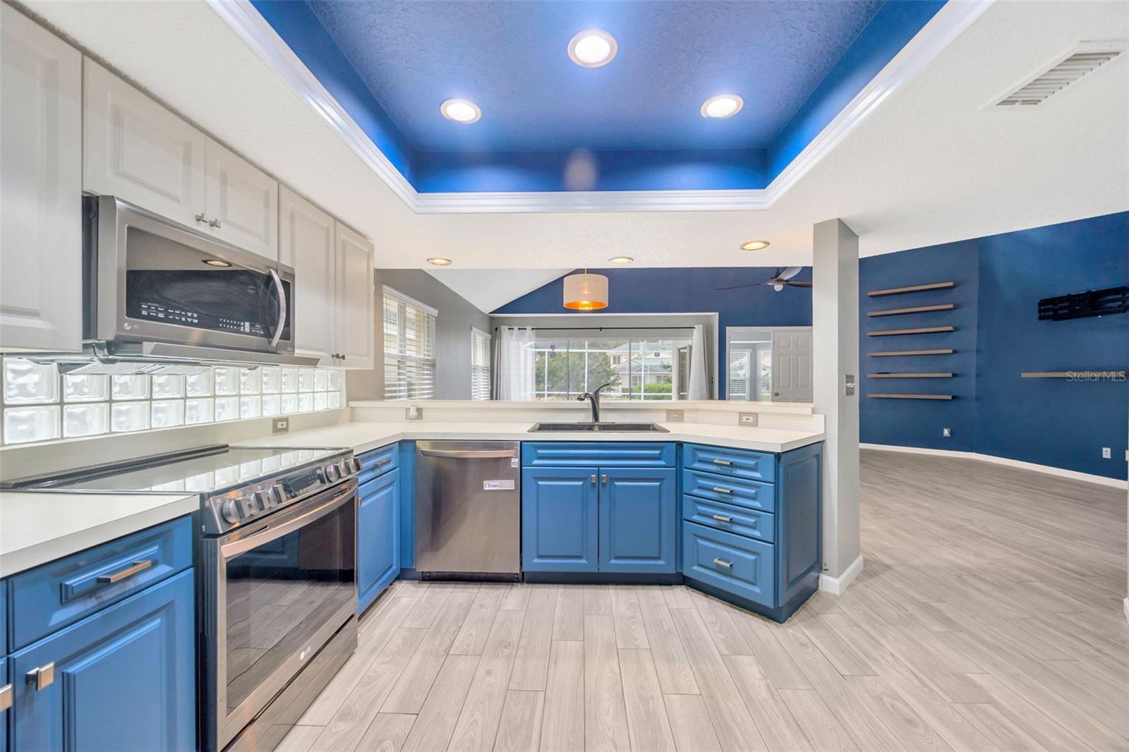 Image 18 of 94 For 15811 Sanctuary Drive