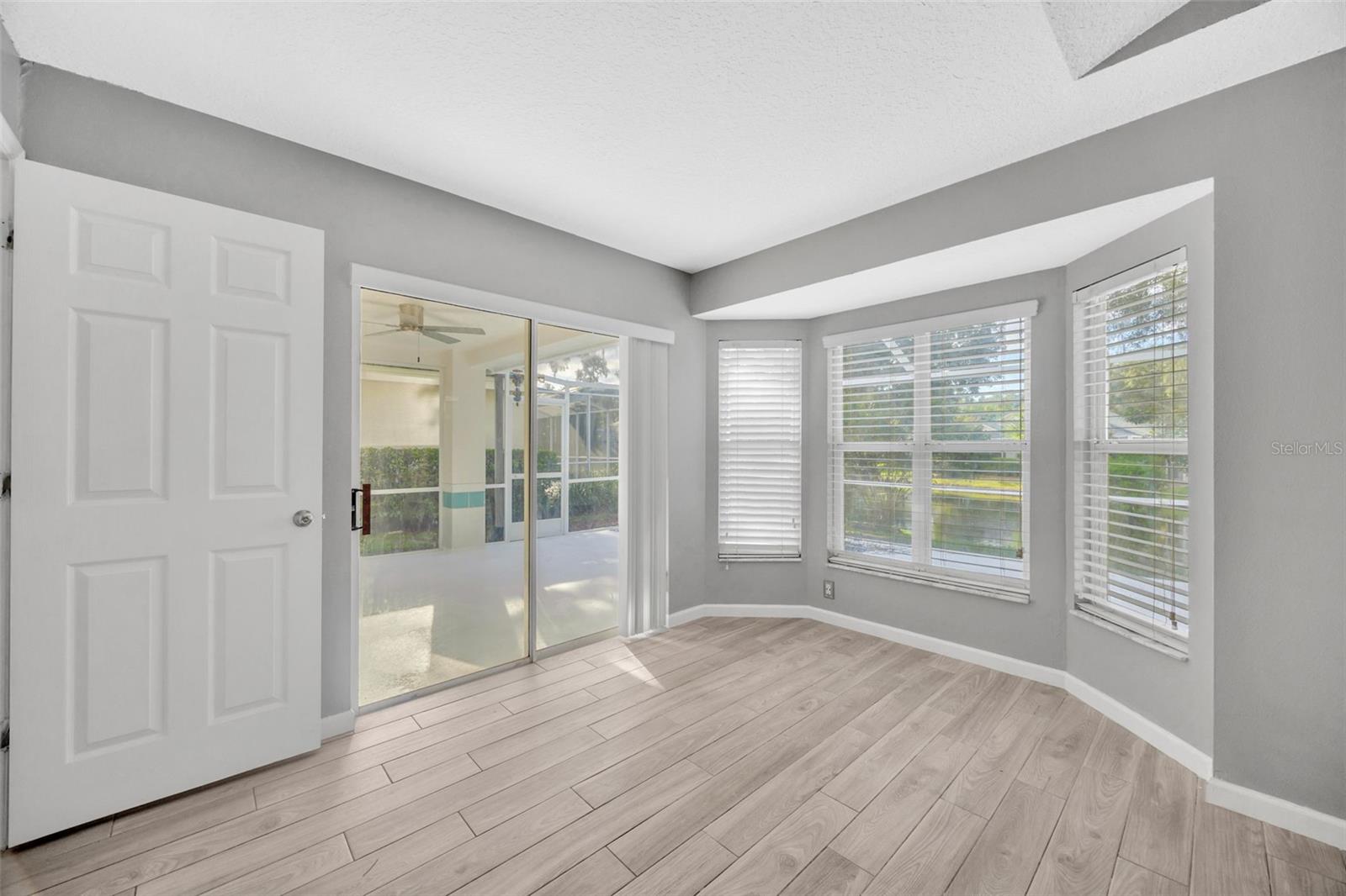Image 28 of 94 For 15811 Sanctuary Drive