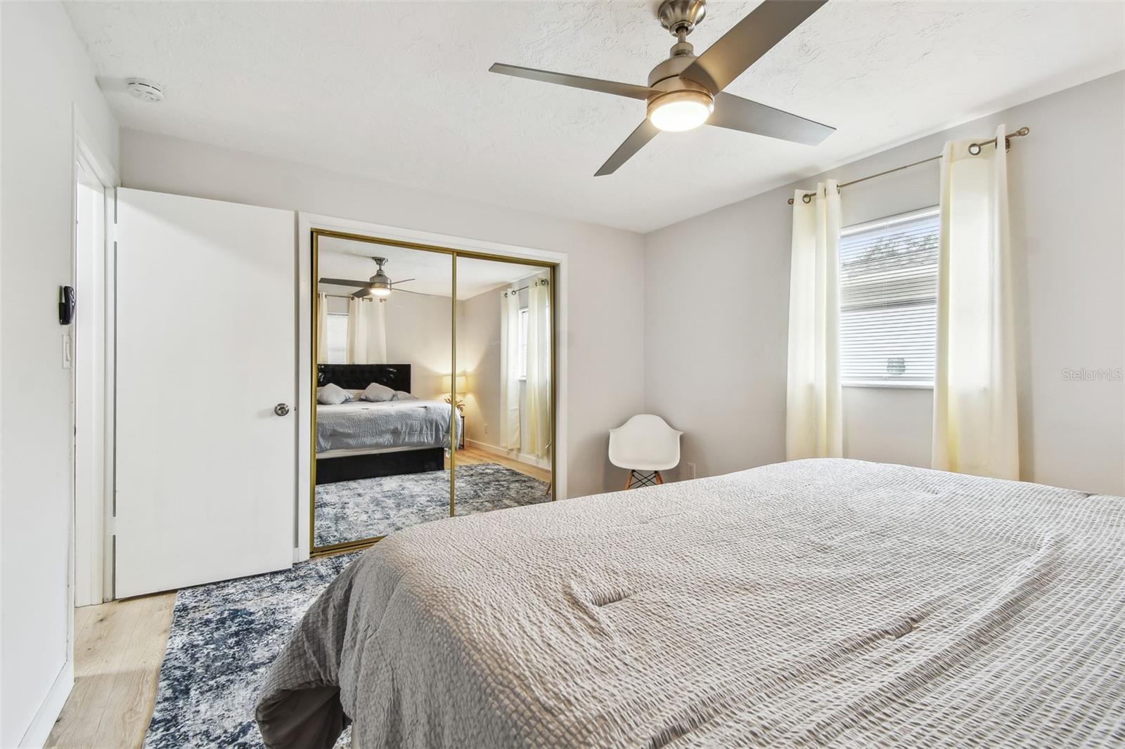 Image 21 of 67 For 4535 33rd Avenue N