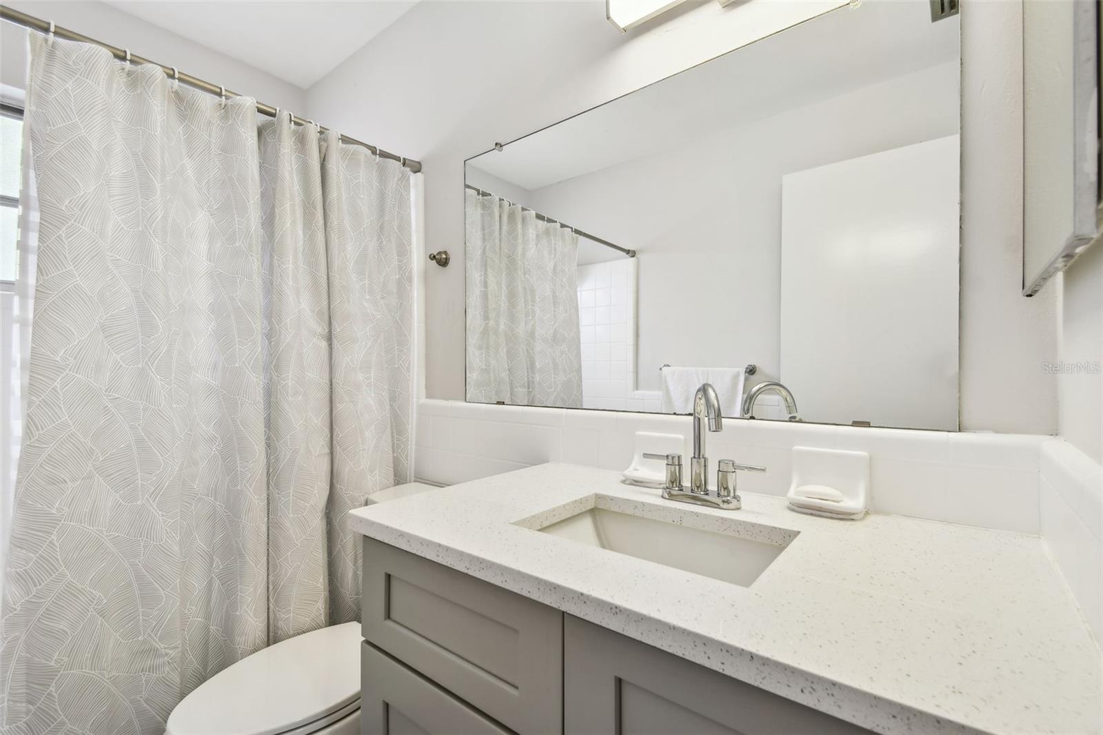 Image 24 of 67 For 4535 33rd Avenue N