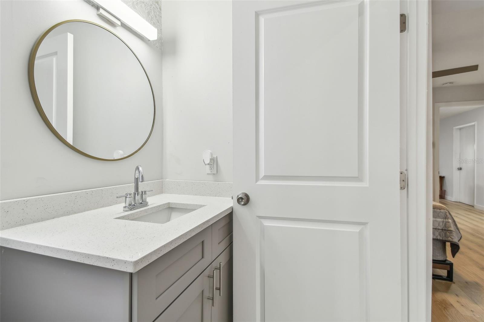 Image 31 of 67 For 4535 33rd Avenue N