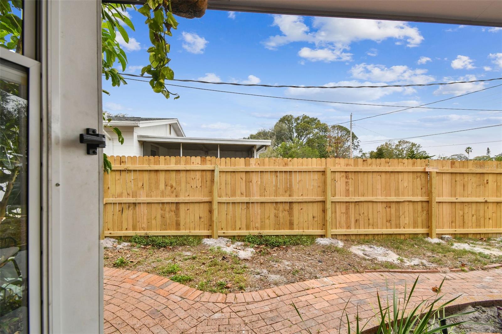 Image 36 of 67 For 4535 33rd Avenue N