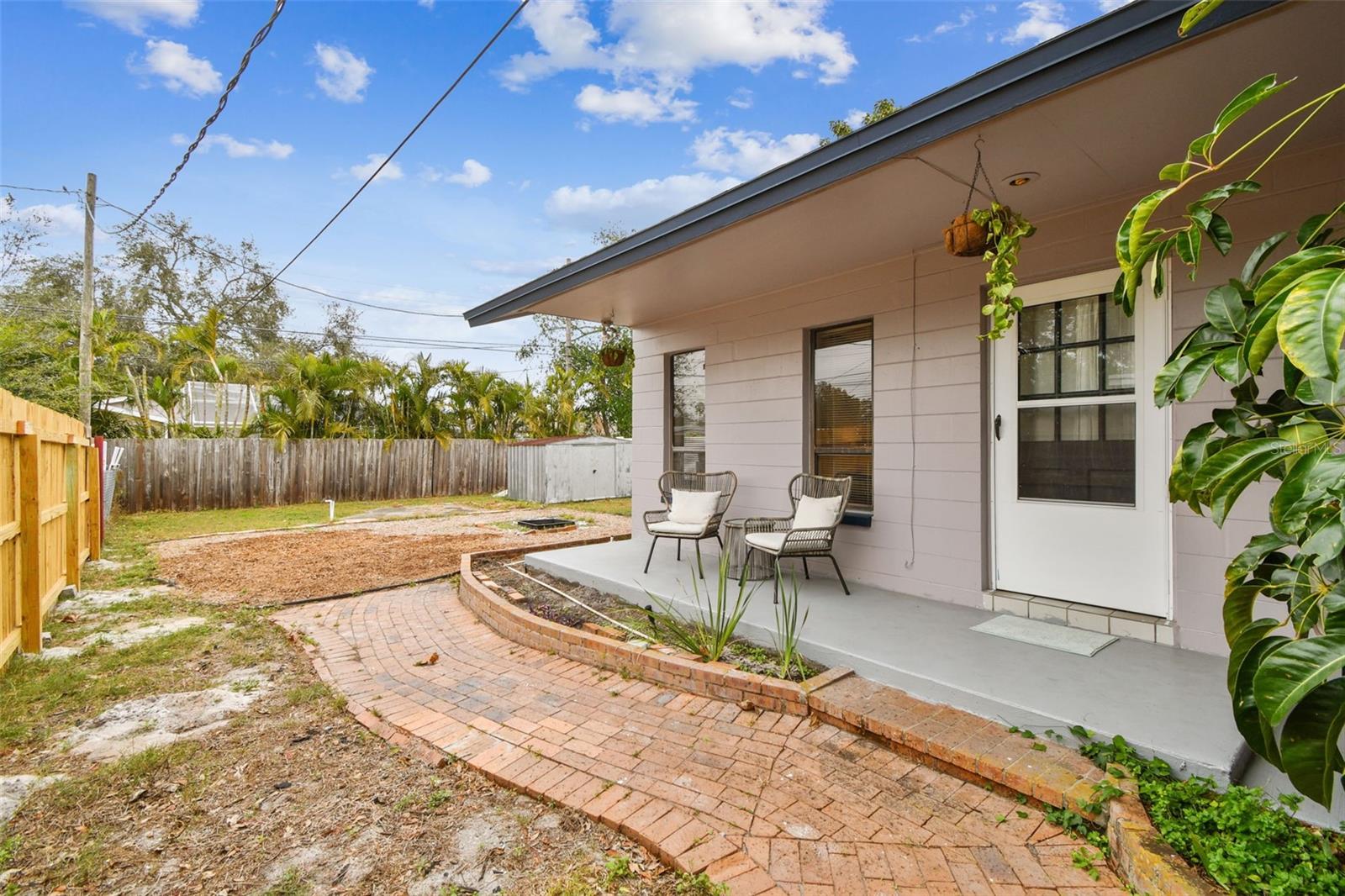 Image 38 of 67 For 4535 33rd Avenue N
