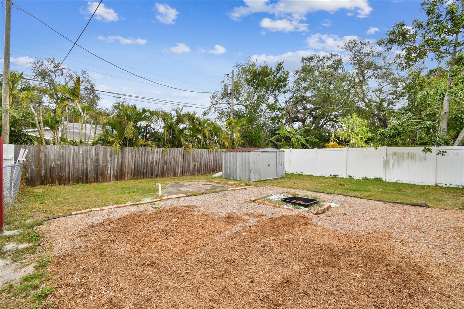 Image 40 of 67 For 4535 33rd Avenue N