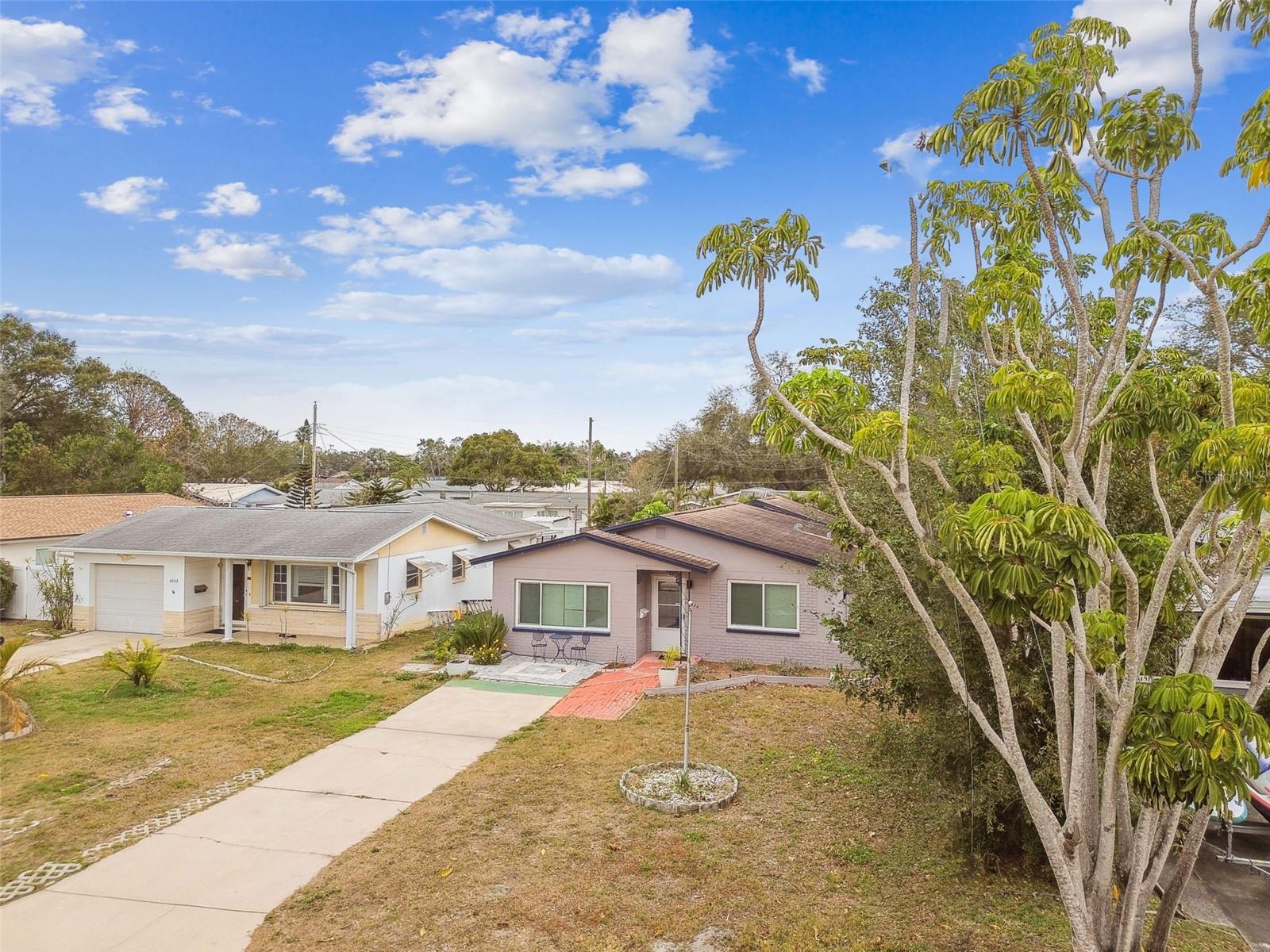 Image 51 of 67 For 4535 33rd Avenue N