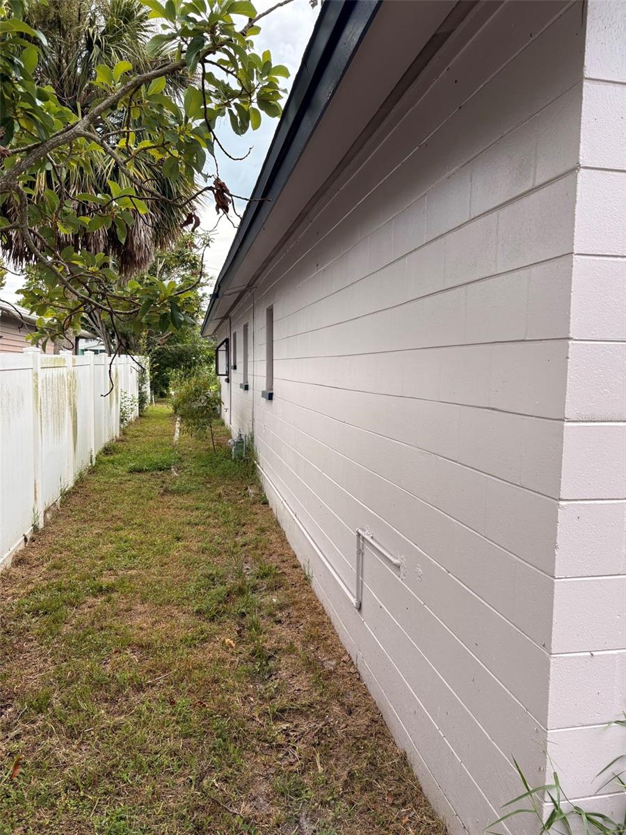 Image 63 of 67 For 4535 33rd Avenue N