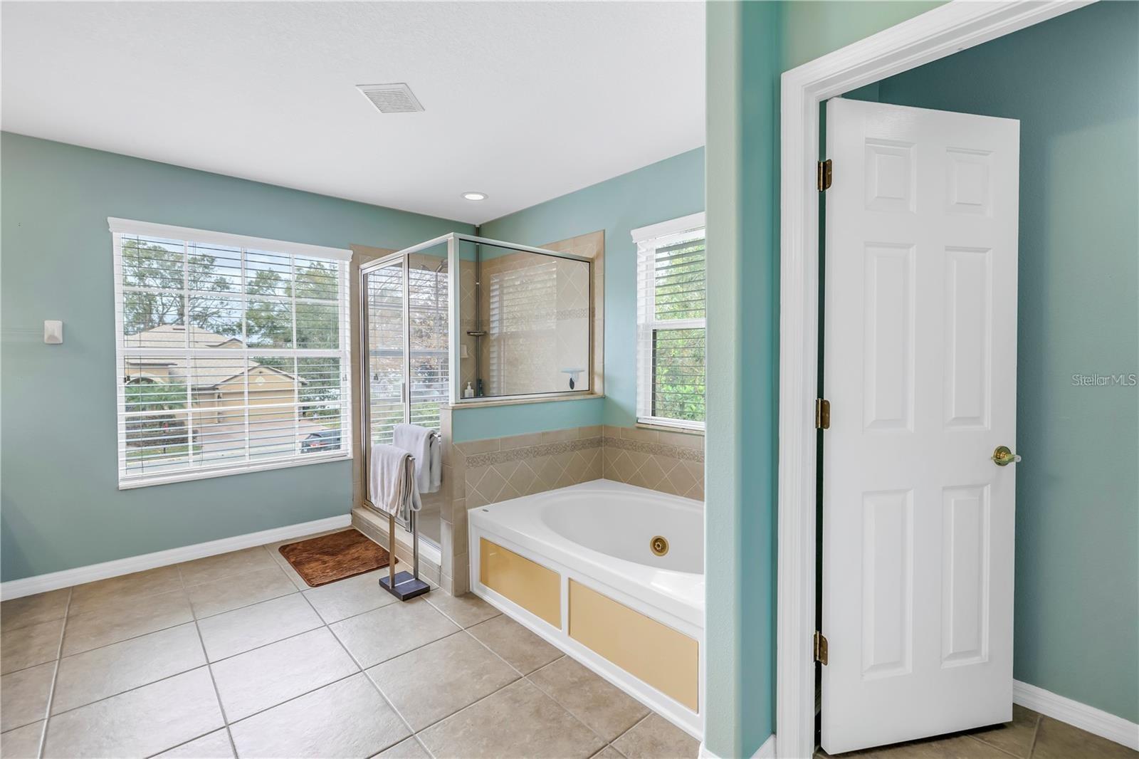 Image 16 of 37 For 4810 Patagonia Place