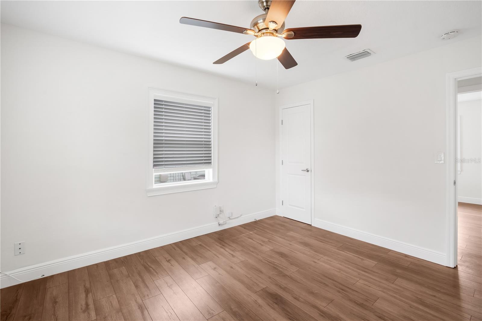 Image 11 of 23 For 4516 21st Street N