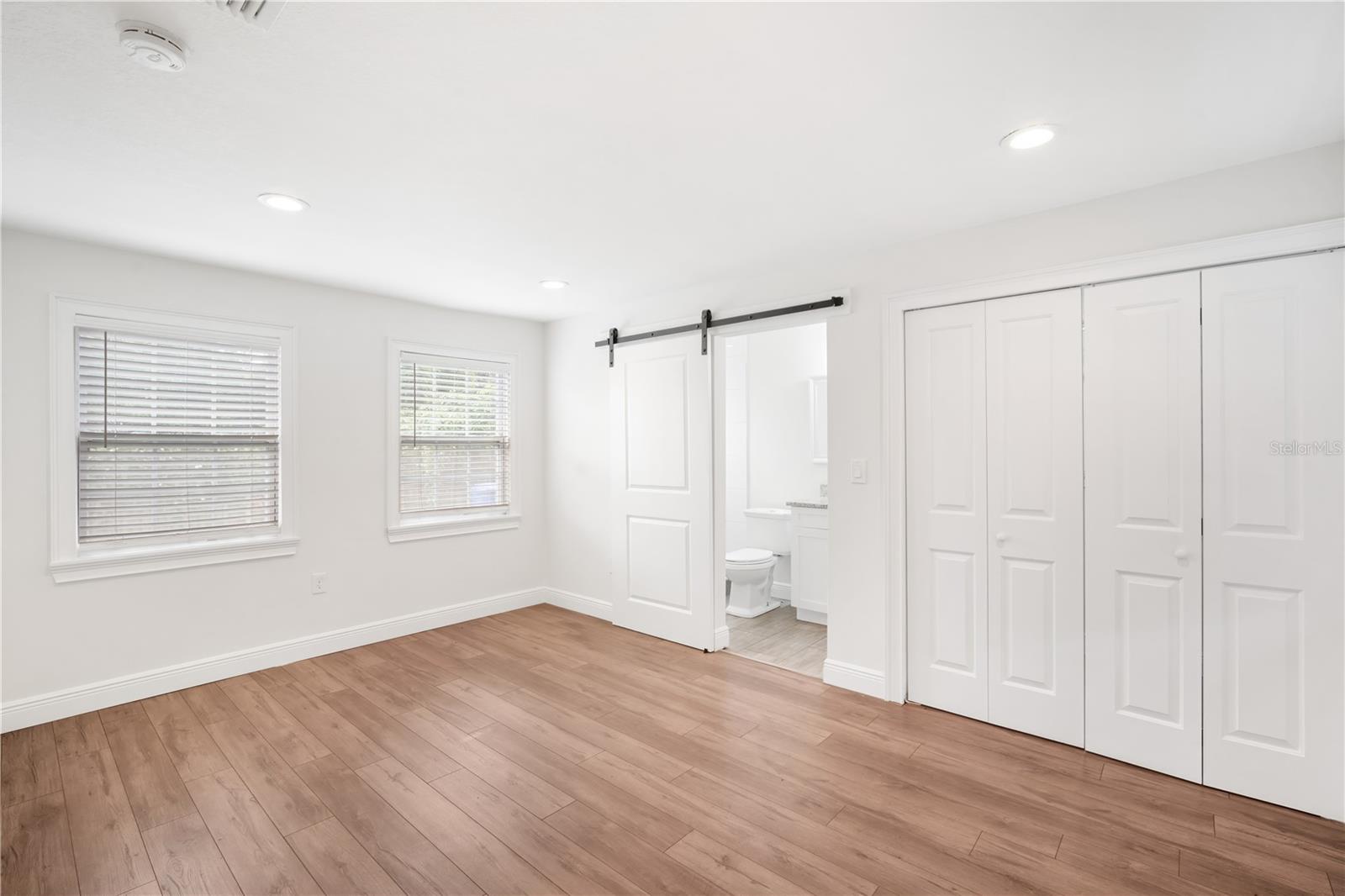 Image 17 of 23 For 4516 21st Street N