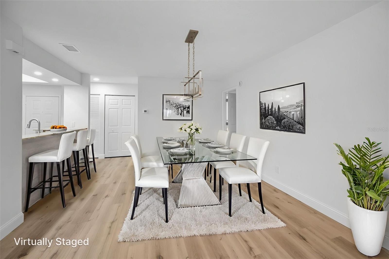 Image 13 of 82 For 2721 Countryside Boulevard 105
