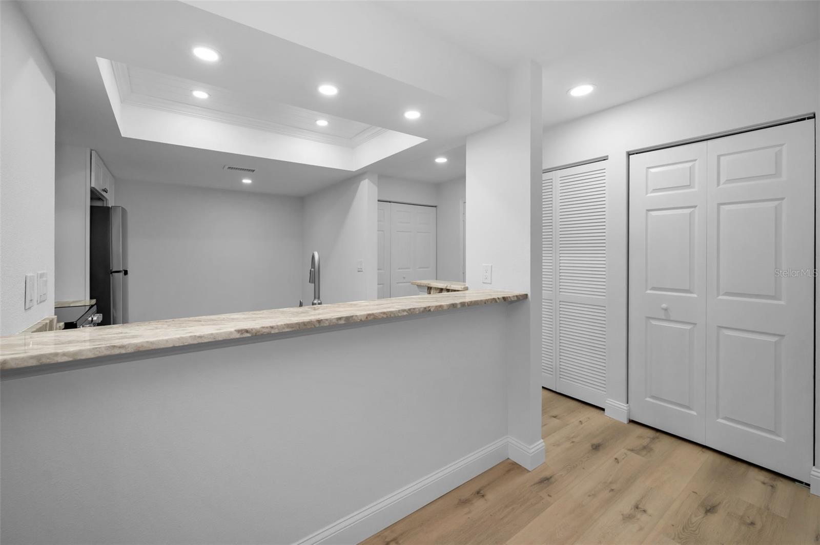 Image 18 of 82 For 2721 Countryside Boulevard 105