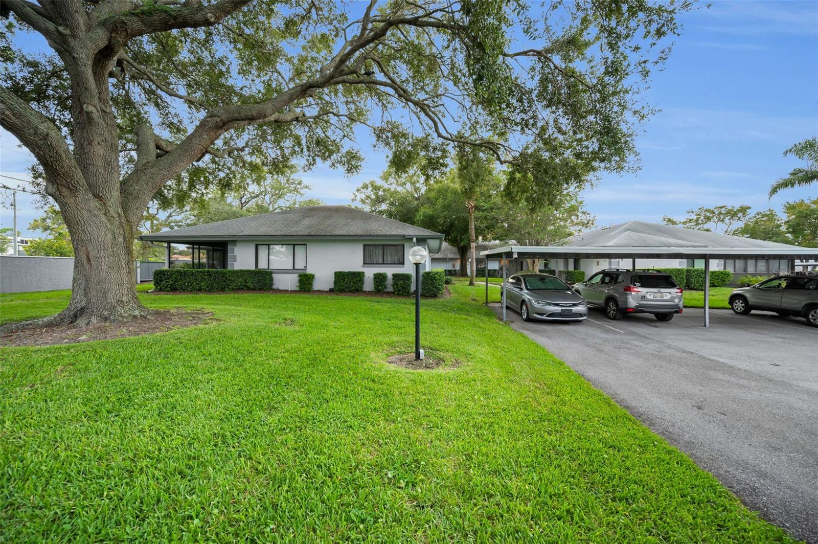 Image 4 of 82 For 2721 Countryside Boulevard 105