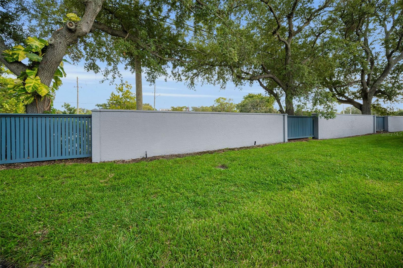 Image 45 of 82 For 2721 Countryside Boulevard 105