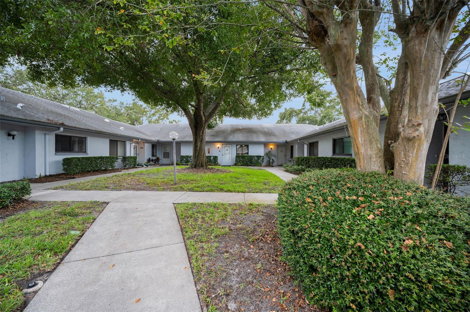 Image 48 of 82 For 2721 Countryside Boulevard 105